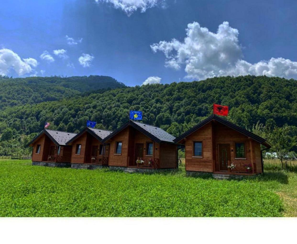 Peraj Guesthouse Vermosh Екстер'єр фото