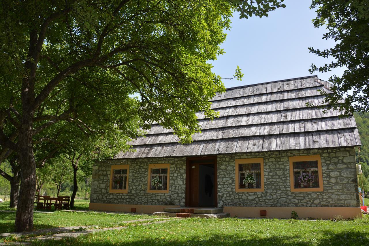 Peraj Guesthouse Vermosh Екстер'єр фото